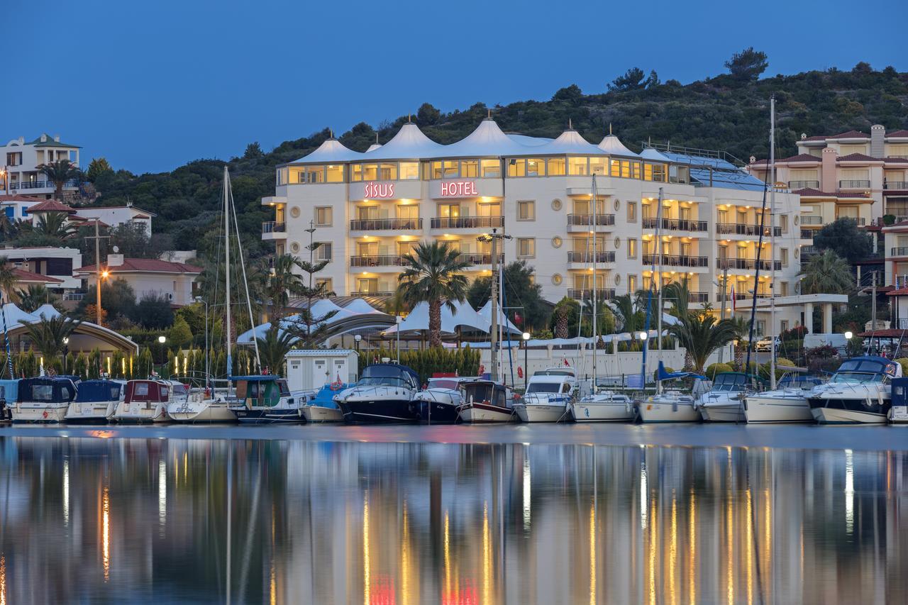 Sisus Hotel Çeşme Esterno foto
