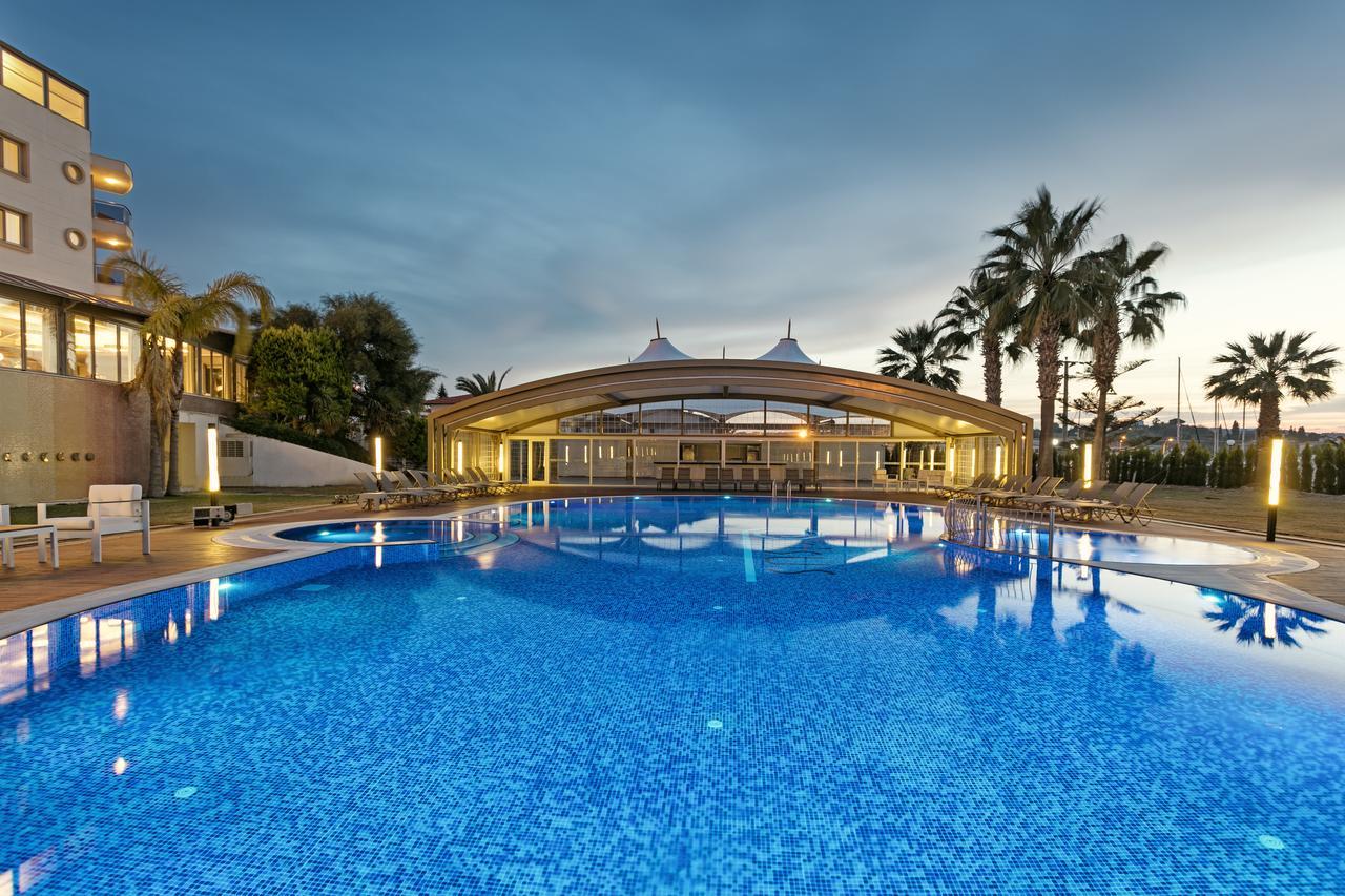 Sisus Hotel Çeşme Esterno foto