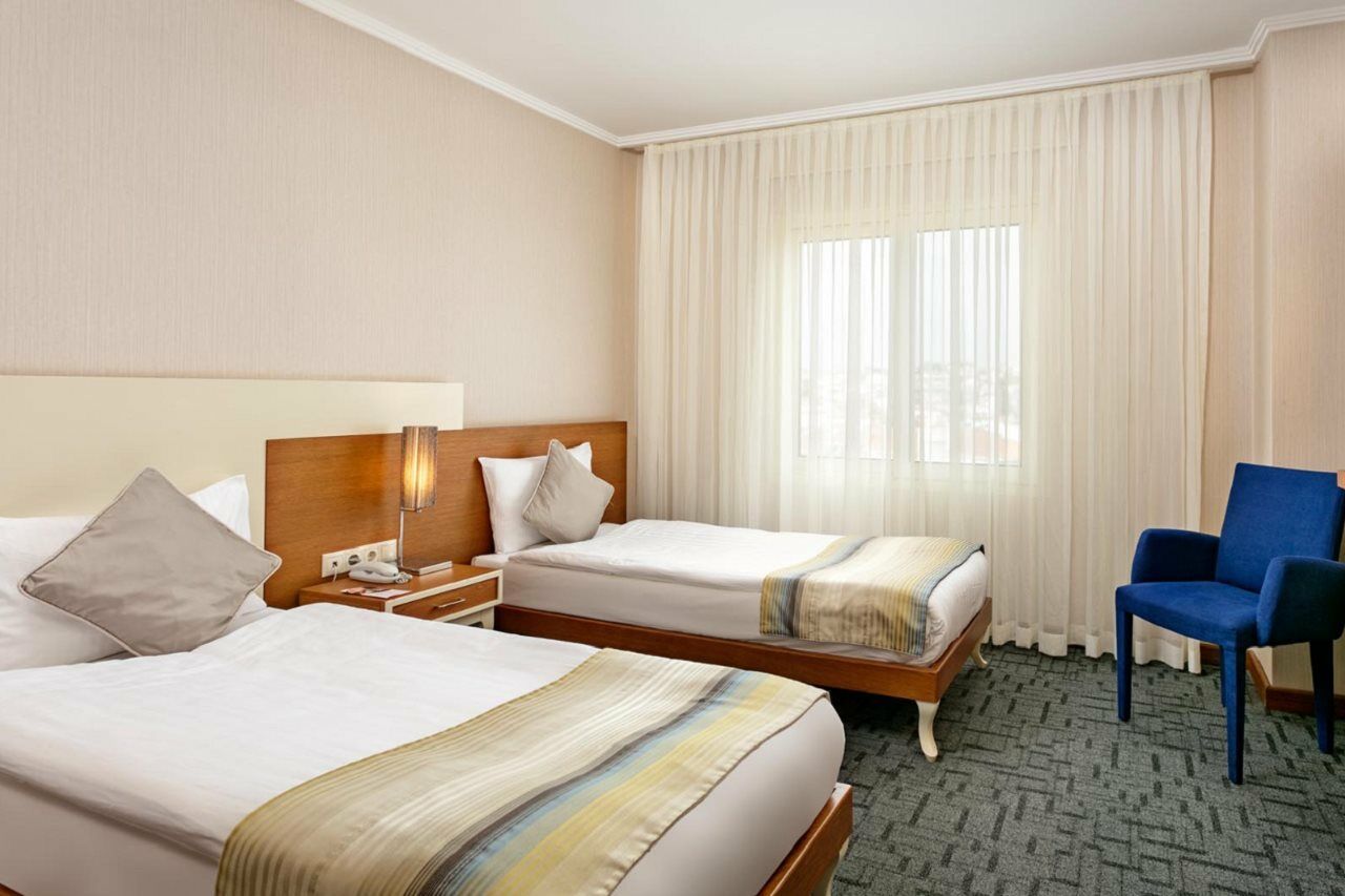 Sisus Hotel Çeşme Esterno foto